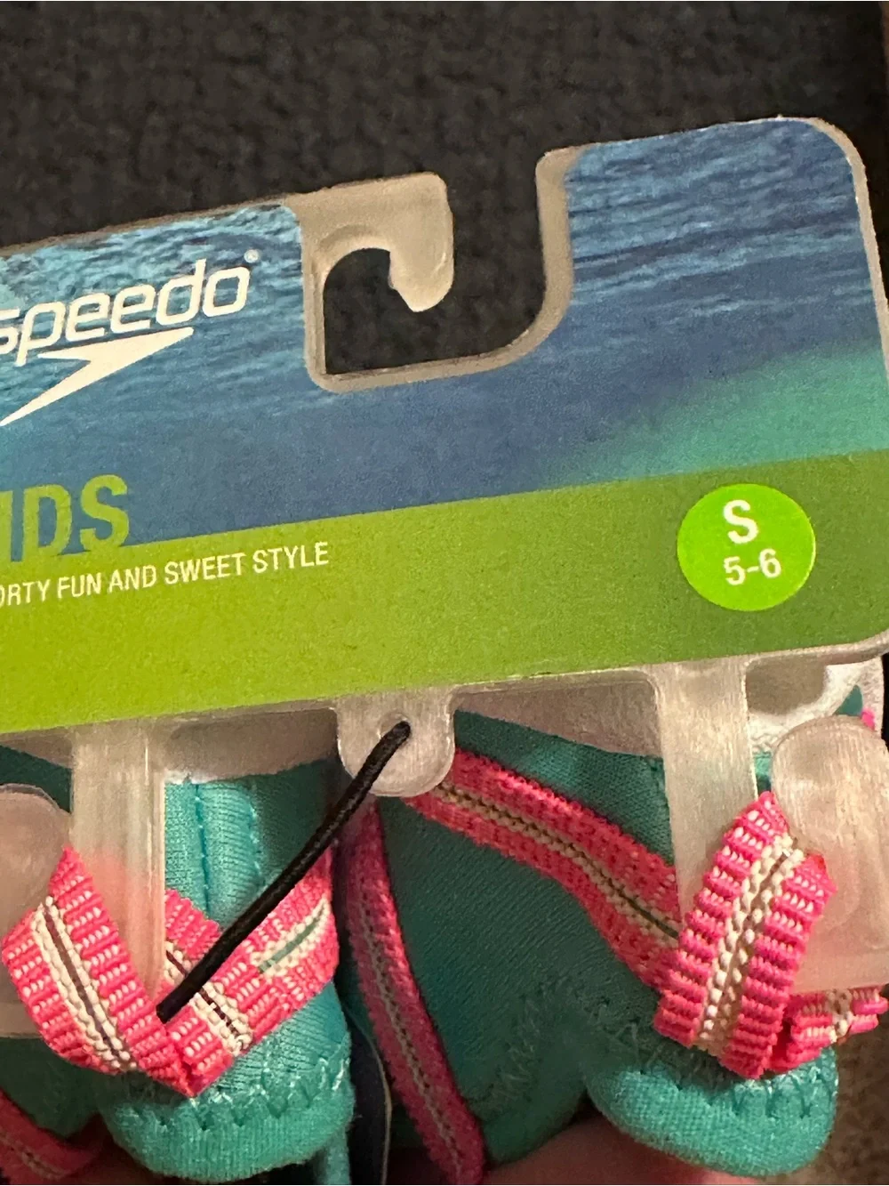 SPEEDO Toddler size 5-6 SMALL Water Pool Mesh Elastic Slip-On Shoes NEW